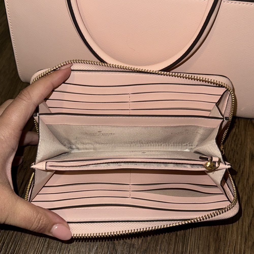 NWOT Madison Saffiano Leather Medium Satchel + Wallet - Picture 6 of 7